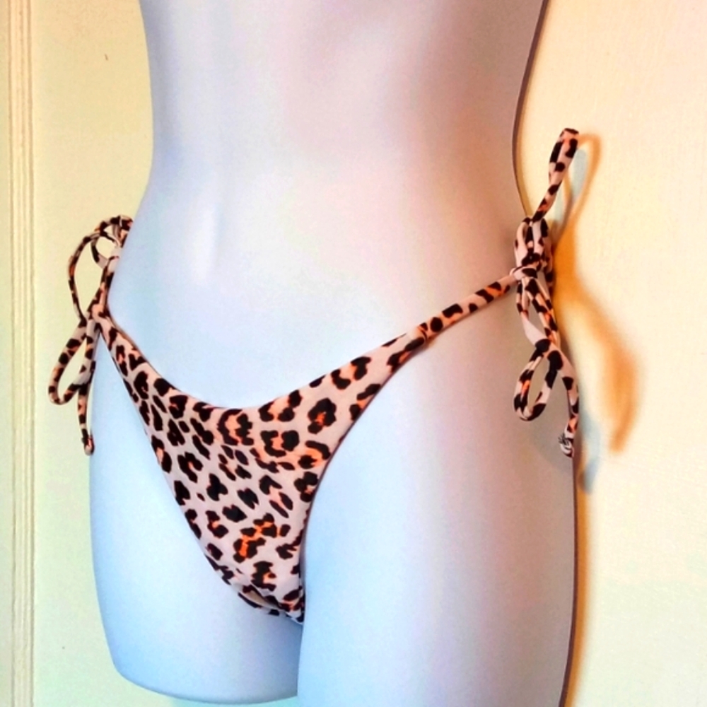 🛍️ BUNDLE ONLY🛍️Leopard Print Bikini Bottom